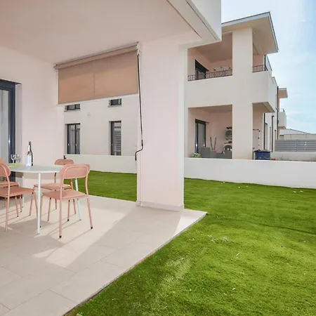 Appartement 2 Bedroom Stunning In Folelli
