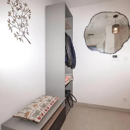 Appartement 2 Bedroom Stunning In Folelli